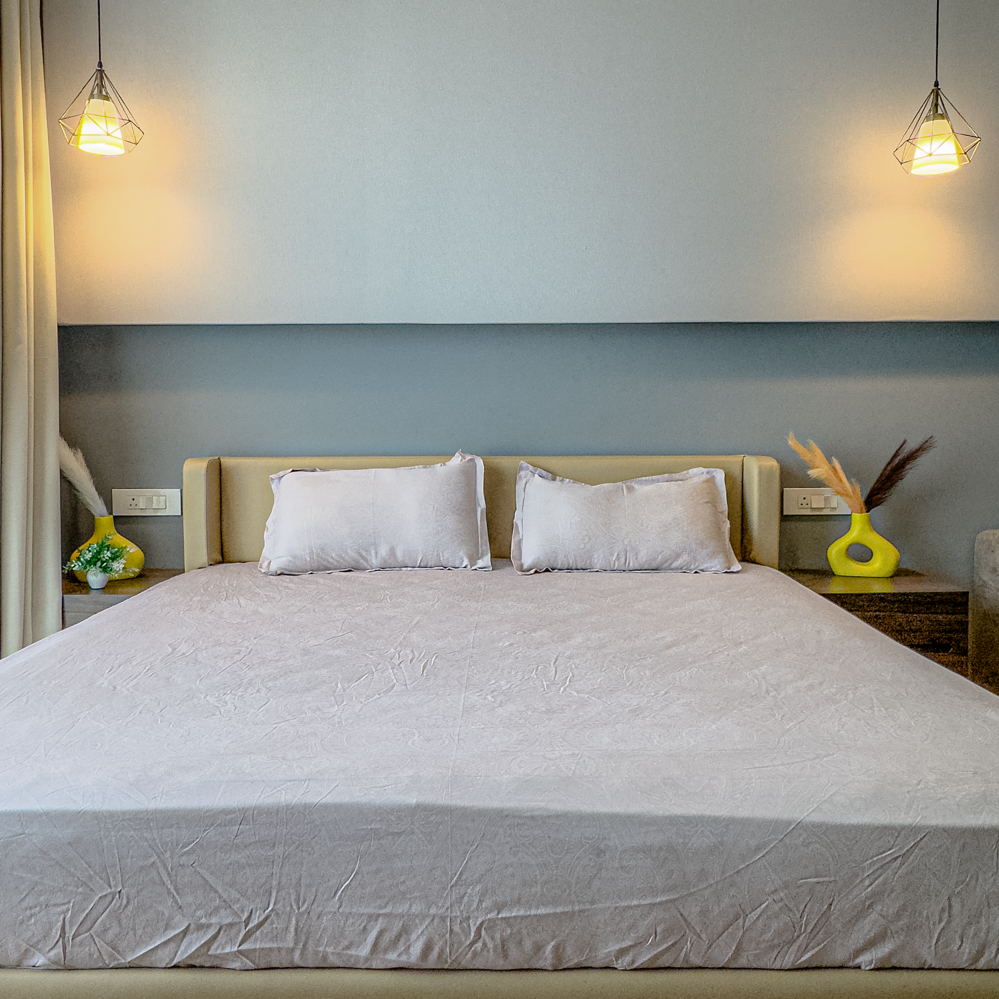 Aabha by HOL – 100% Organic Cotton Bedsheet with 2 Pillow Covers | King | Soft Lavender | 320 TC